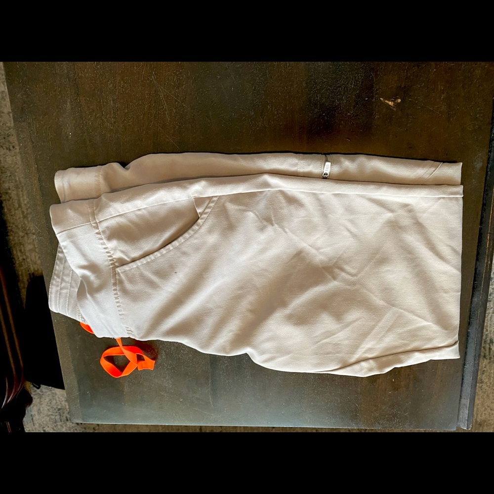 Used Boulder medium Tall Zamora joggers.